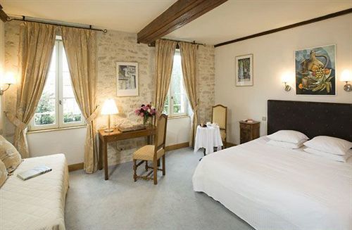 Hotel Castel De Tres Girard - & Restaurant - Teritoria 4*