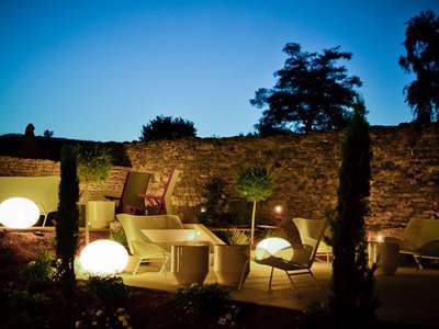 Hotel Castel De Tres Girard - & Restaurant - Teritoria Morey-Saint-Denis